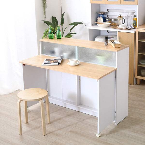 Kiley・Two-Tone Kitchen Counter: A Stylish Room Divider with a Butterfly Table